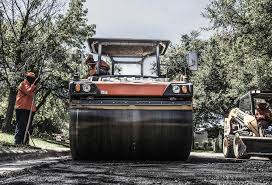 Best Driveway Repair and Patching  in Carlinvle, IL